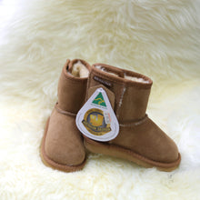 Load image into Gallery viewer, Kids UGG boots
