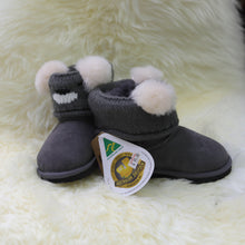 Load image into Gallery viewer, Kids  UGG boots
